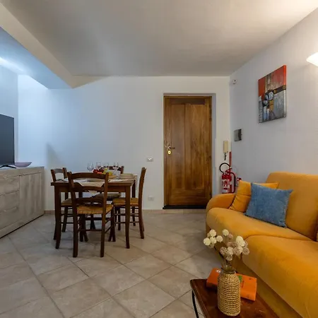 Apartament 24